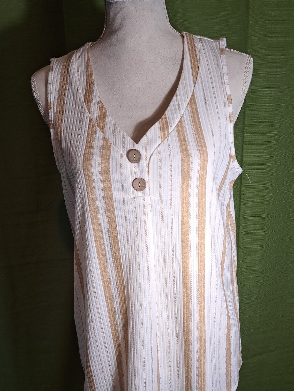 Sleeveless V-Neck Striped Tank Top in Cream and Tan